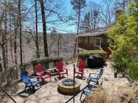 Selah - 12 min Dahlonega, Pool Table, Record Player, 5 Acres with Trails