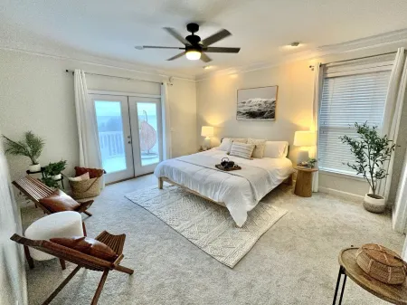 Solaria: Waterfront, Heated Pool, Kayak, Fish/Golf, St George Island