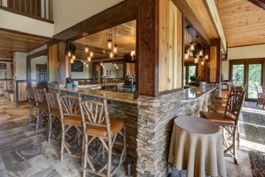 Lakefront Studio Condo