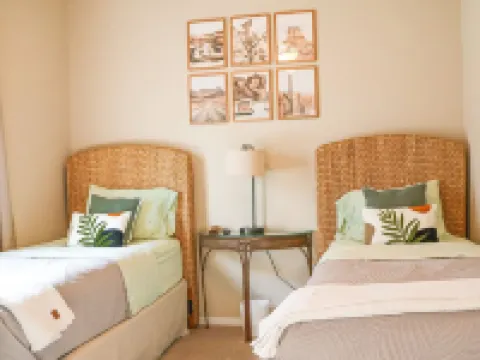Home In The Heart Of Alvin! Hotels in Alvin