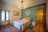 The watery bay Hotels near San Giulio Island