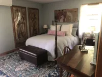 Loon Lake House- Private Home in Wayne- Lake view/ access Hotels in Wayne