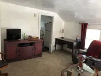 Cozy 2 bedroom upper- Racine WI Các khách sạn ở Racine