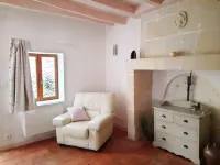 Renovated house in pretty Touraine village Hôtels à : Saché