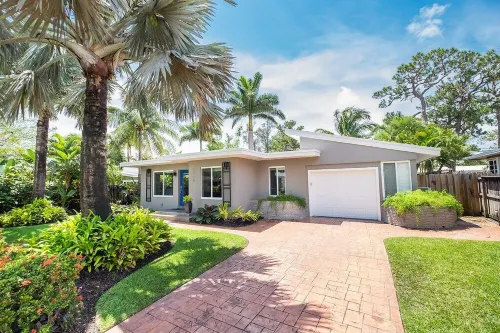 Chic Fort Lauderdale Getaway w/Private Heated Pool