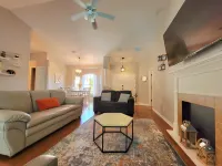 Beautiful Heated Pool House with Backyard Oasis