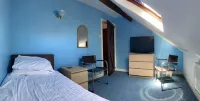 Detached Cottage In Pembrokeshire Coast National Park, one mile from beach