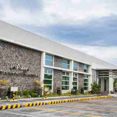 La Piazza Hotel and Convention Center Inc. Hotel Exterior