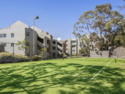 Cumberland Resort Lorne private Apartment near beach, pool, spa, tennis, shops