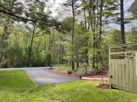 Pocono Pines Chalet Hotels in Delaware Township