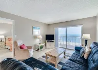 DIRECT BEACHFRONT CONDO Pool, Beautifully Renovated 2 Bedroom 4th Floor Balcony.