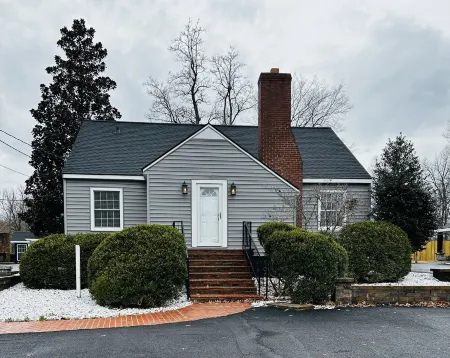 Entire beautiful home w/ great location!