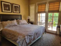 Stunning View, Perfectly Located 2BR Hotel in zona La Quinta Library