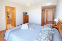 Penthouse Cala 4 with sea view, Jacuzzi,Costa del Sol,wifi,BBQ.