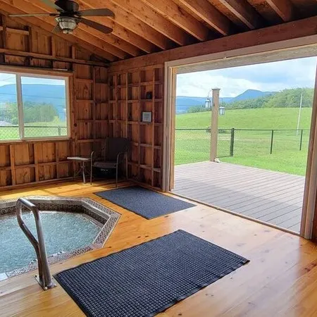 Spacious Mountain Retreat – Sleeps 12 – Pool, Hot Tub, Peaceful & Beautiful!