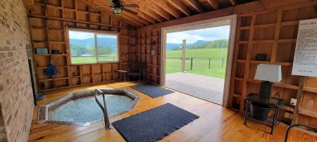 Spacious Mountain Retreat – Sleeps 12 – Pool, Hot Tub, Peaceful & Beautiful!