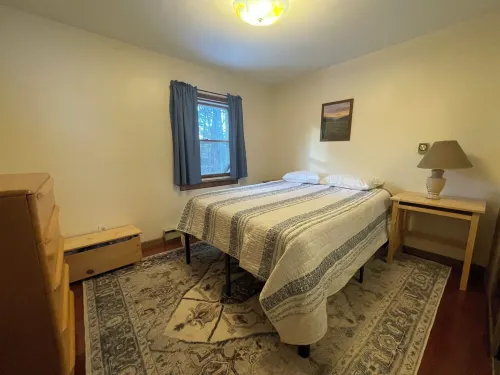 Spectacular kid friendly home 2 minutes to Luzerne beach,10 min to Lake George!