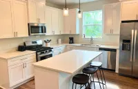 Getaway in the Woods - 2-Bed/1 Bath Apartment Near Texas A&M