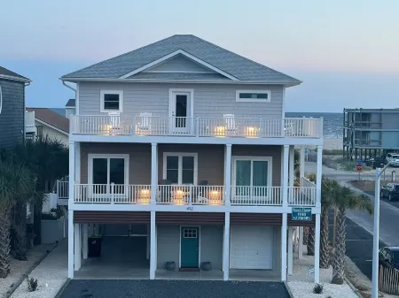 Stone's Throw - Newly Constructed 4 Bedroom w/heated pool - 1 Block to the Ocean