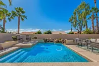 Pool & Putting Green with Golf Cart minutes to Golf Courses in Sunny Arizona!
