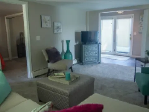 Hilda’s Riverside Retreat Hotels in Enfield