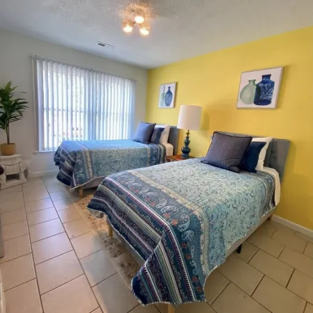 Great First Floor Condo!