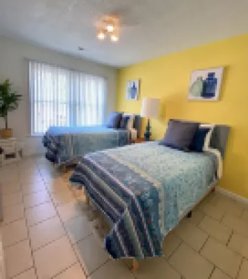 Great First Floor Condo!