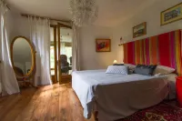 Chalet for 10 people in Puy St Vincent 150m from the slopes private parking