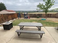 Spacious 3 BDR 2.5 BA House with Hot tub, BBQ, Fire Pit, Night View, Playground