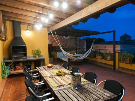 Beautiful stone house, 4 double rooms each.