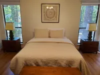 NEW! Beautiful 10-Guest Golf Retreat on the 16th hole of the Desoto Golf Course Hotels in Hot Springs Village