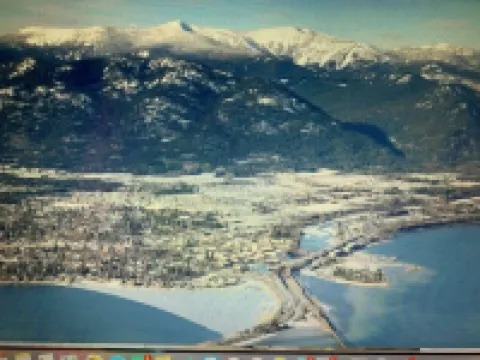 Great Location, Relax by Sandpoint City Beach Park or Shop Downtown Hotels in Sandpoint