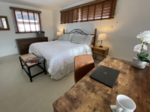 CHARMING FAMILY CHALET w/ Great Location, Outdoor Hot tub on Edson Hill