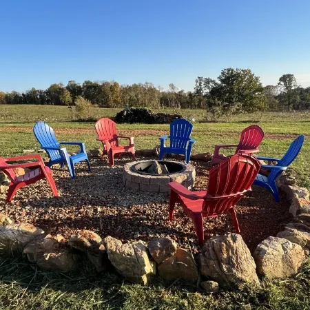 Quiet peaceful Stone mountain fun House with Pool ,Hot Tub￼ and vineyards near Отели в г. Трапхилл