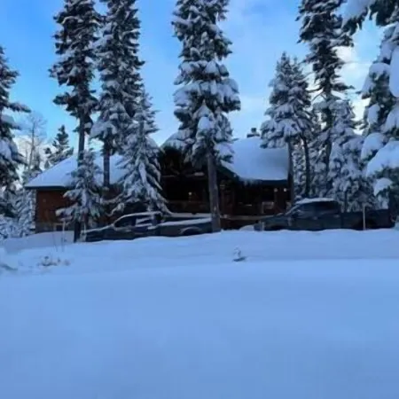 6Br Cabin-Hot Tub-Game Room-Near Bryce Canyon & Zion-Sleeps 12 Adults