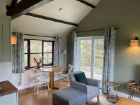 Character Cottage with fabulous mountain views in the North Lakes District