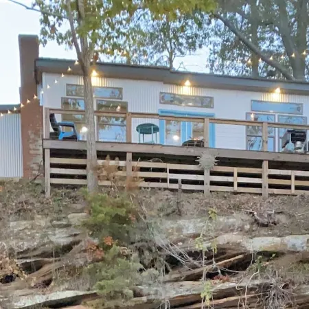 Cozy Cabin on the Bluff with the best view on Lewis Smith Lake
