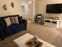 Updated & Clean Dog Friendly Cottage - Walk to Chautauqua Lake. Beautiful views!