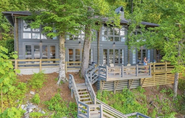 Designer Luxury on Smith Lake/Pool/5BR/3BR/Steps to Water!