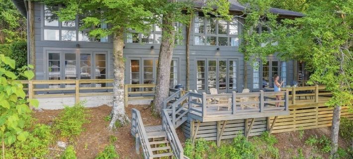 Designer Luxury on Smith Lake/Pool/5BR/3BR/Steps to Water! Hotels in Winston County