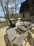 The Redbud Cottage--Beach & Quiet. Lake Sara Waterfront & Wood Fires.