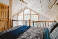 Hyak Hideout 3-bedroom chalet in welcoming Snoqualmie Pass with WiFi