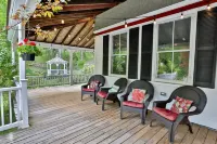 Birch Creek Retreat ~ 8br, 8ba, New Hot Tub + Sauna