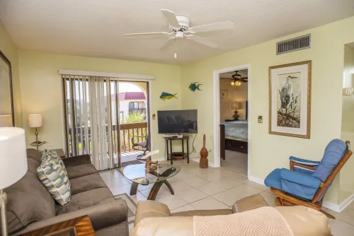 OCEAN VIEW Villa. Steps to the Beach! Pool, Hot Tub, SPECIAL OFF-SEASON RATES!