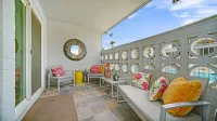 Scottsdale | Pool | Kitchen | 2 BR: Stylish Luxe!