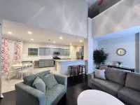 Luxury Spacious 4-BR Retreat with Pool Table, BBQ, and sleep 18