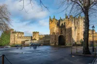 Castle Retreat, luxury 1-bed apartment right opposite Alnwick Castle Hotels in 