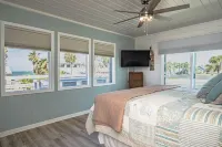 Texas Paradise! Enjoy sunrises, sunsets & waterfront views in one place.