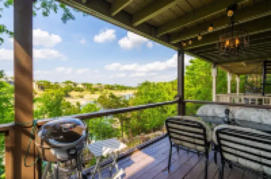 Incredible Waterfront! Relaxing!- Swim & Fish, Pool Access