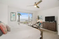 BeachBreak #6 Spacious+Luxurious Beachfront Suite Hotels in Imperial Beach